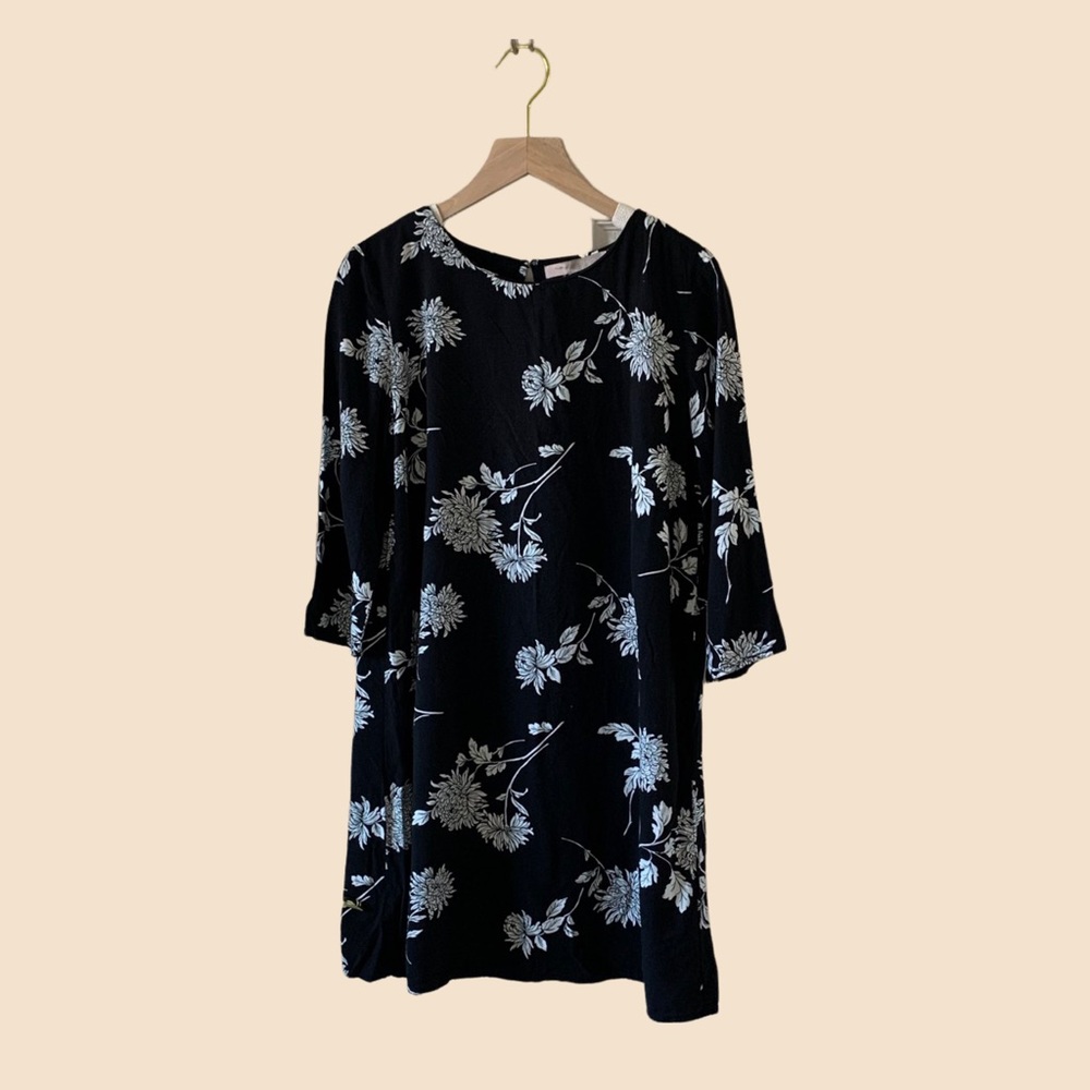 Forever 21 Black Floral Mini Dress
